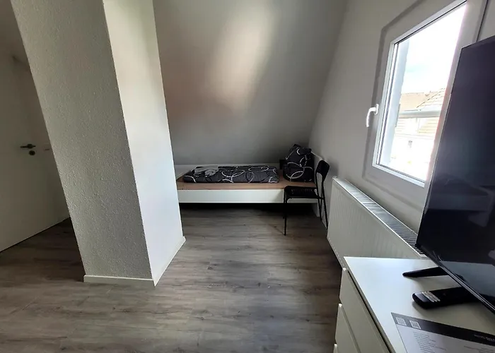 Fischer 2 - Geraeumige Monteurs- & Mit 4 Schlafzimmern - Neu Renoviert Mit Privater Terrasse, Smart-tv & Voll Ausgestatteter Kueche - Ideal Fuer Arbeit, Gruppen & Familien Appartement